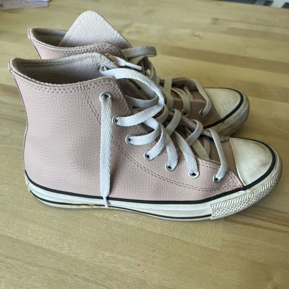 Converse All Star Chuck Taylor Pink Leather Size 4Y AO3210C